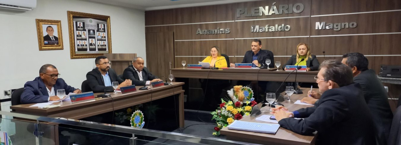 CÂMARA REALIZOU SESSÃO EXTRAORDINÁRIA